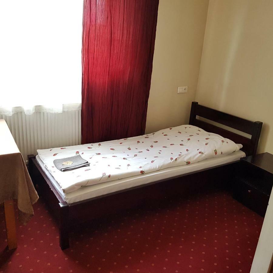 Kamionki Bed & Breakfast Sosnowiec Room photo