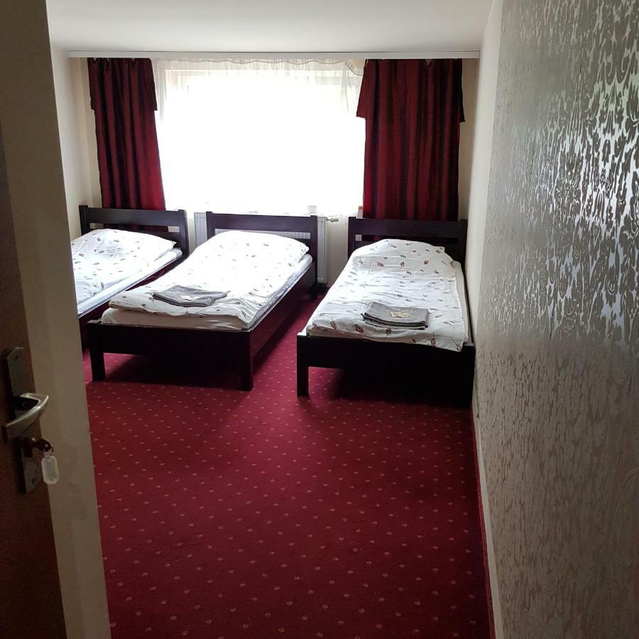 Kamionki Bed & Breakfast Sosnowiec Room photo